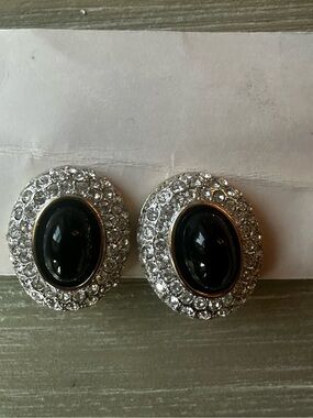 Classic Black Stone and Crystal Oval Clip-On Earrings